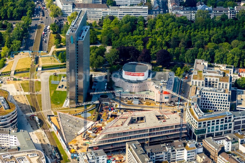 Aerial photograph Düsseldorf - New construction of the building complex of the shopping center Ingenhoven-Tal - Koebogen 2 on Gustaf-Gruendgens-Place in Duesseldorf in the state North Rhine-Westphalia, Germany