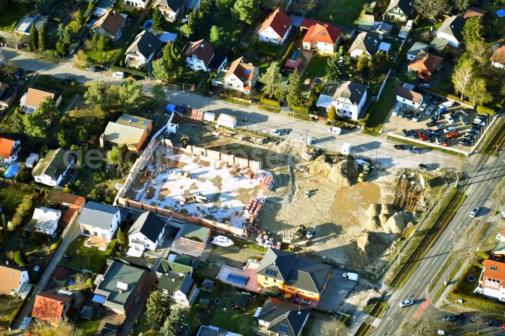 Berlin from the bird's eye view: New construction of the building complex of the shopping center LIDL on Raststatter Strasse corner Hultschiner Damm in the district Mahlsdorf in Berlin, Germany