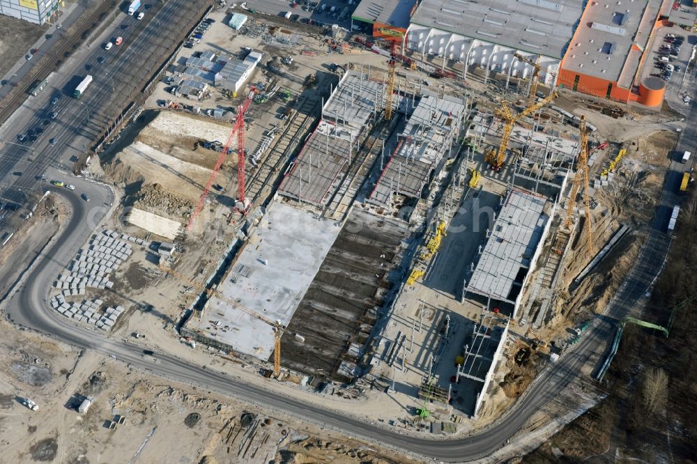 Aerial photograph Berlin - New construction of the building complex of the shopping center of Hoeffner Moebelgesellschaft GmbH & Co.KG and the Krieger-Gruppe on Landsberger Allee in Berlin