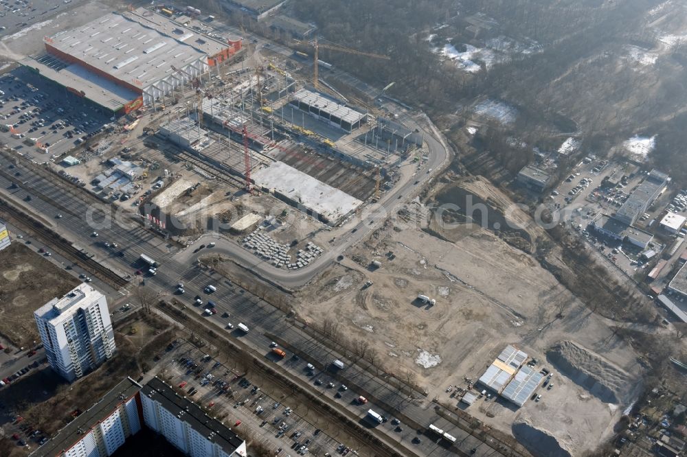 Aerial image Berlin - New construction of the building complex of the shopping center of Hoeffner Moebelgesellschaft GmbH & Co.KG and the Krieger-Gruppe on Landsberger Allee in Berlin