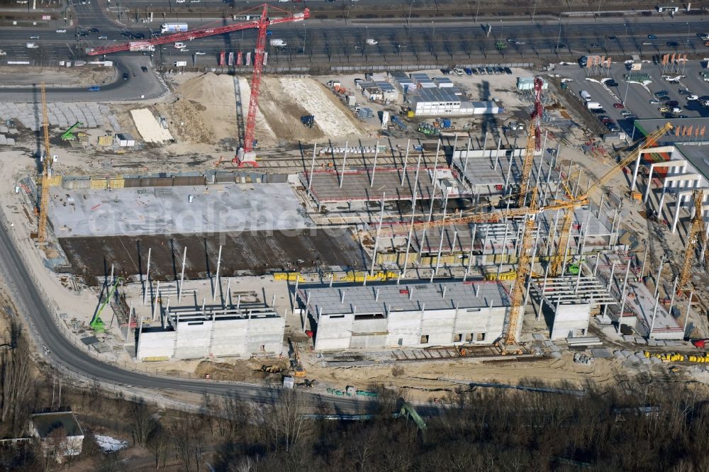 Berlin from the bird's eye view: New construction of the building complex of the shopping center of Hoeffner Moebelgesellschaft GmbH & Co.KG and the Krieger-Gruppe on Landsberger Allee in Berlin