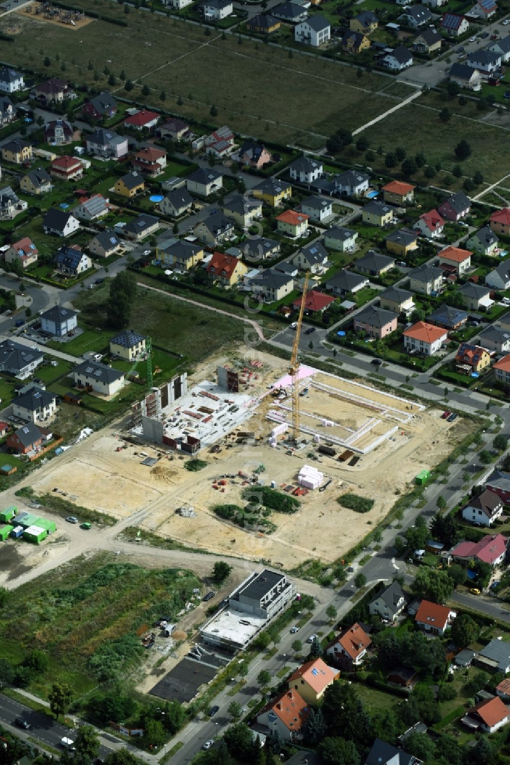 Berlin from above - New construction of the building complex of the shopping center Mohrenfalterweg - Habichtshorst in Berlin