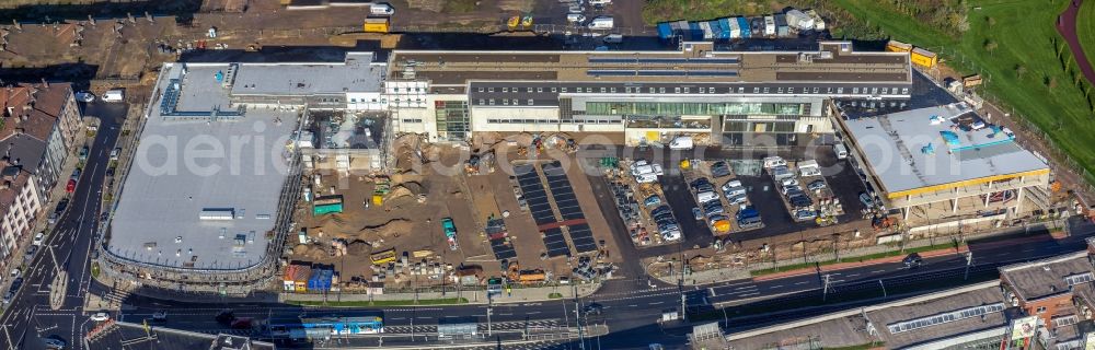 Essen from the bird's eye view: New construction of the building complex of the shopping center Quartier West of Dipl. Ing. Josef Schoofs Immobilien GmbH on Altendorfer Strasse in Essen in the state North Rhine-Westphalia