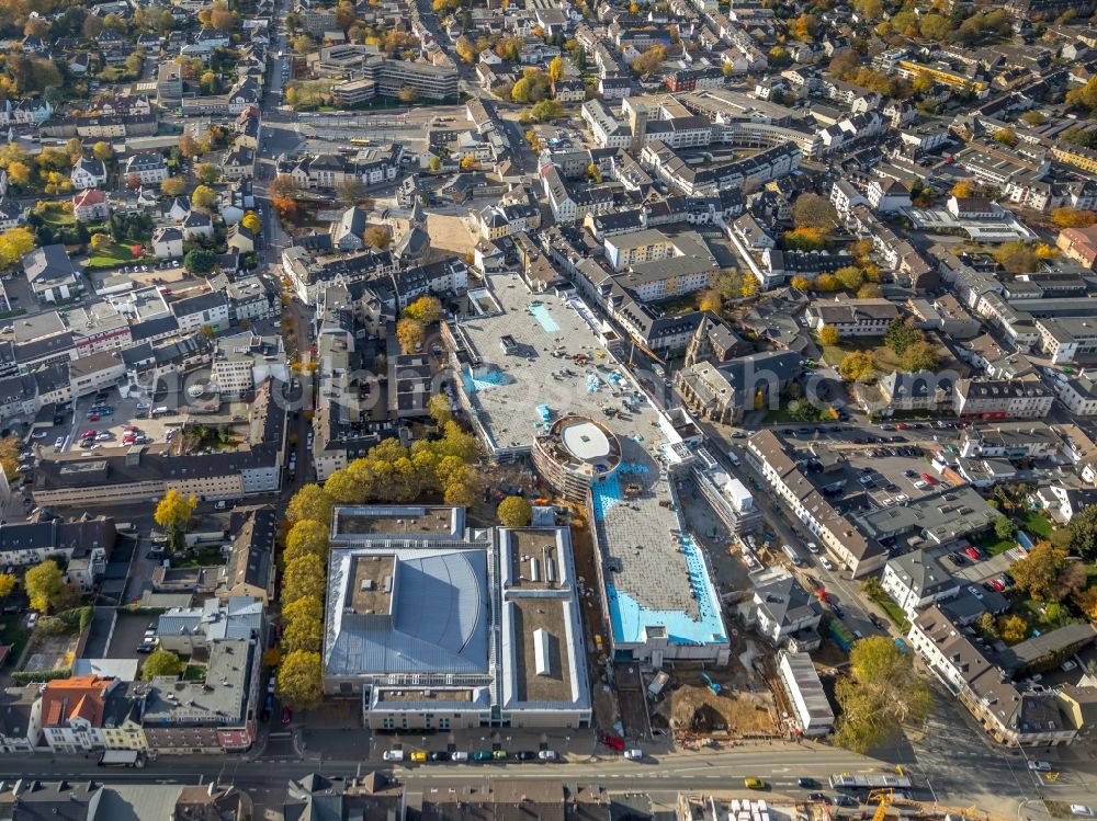 Velbert from the bird's eye view: New construction of the building complex of the shopping center a?? Stadtgalerie Velbert a?? in Velbert in the state North Rhine-Westphalia, Germany