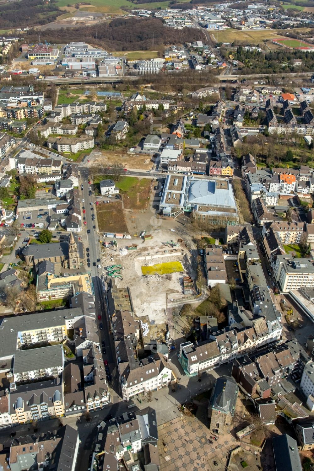 Aerial photograph Velbert - Construction site for the new construction of the building complex of the StadtGalerie shopping center in Velbert in the state of North Rhine-Westphalia, Germany