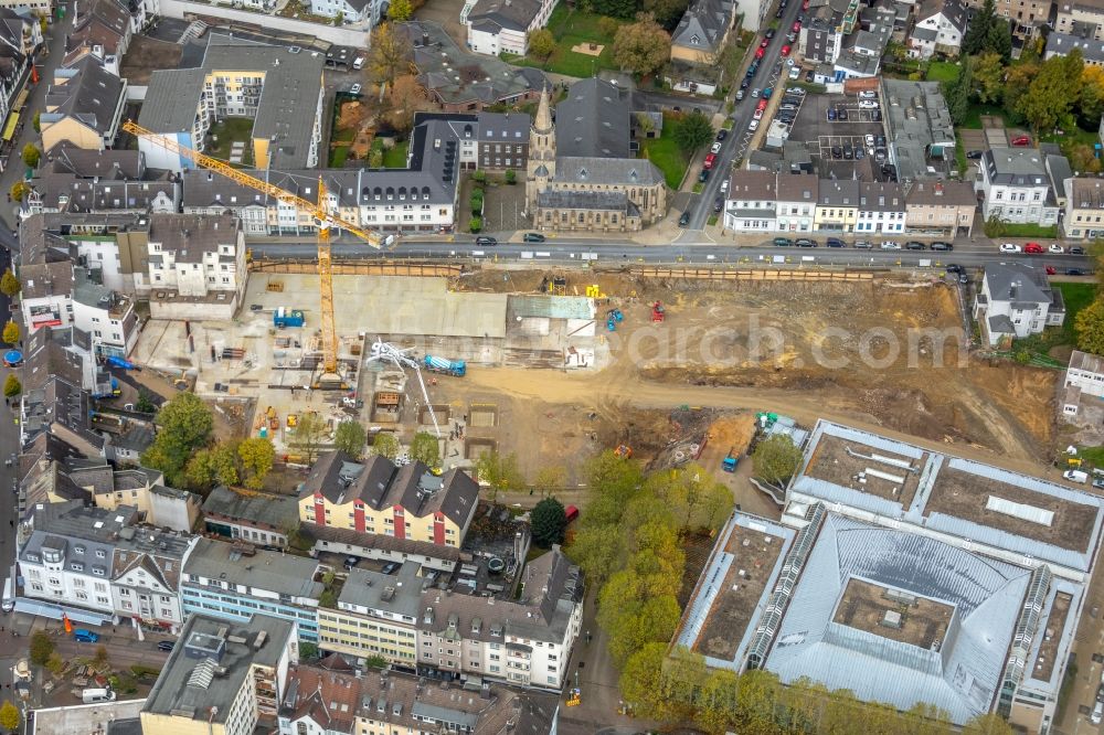 Velbert from the bird's eye view: New construction of the building complex of the shopping center a?? Stadtgalerie Velbert a?? in Velbert in the state North Rhine-Westphalia, Germany