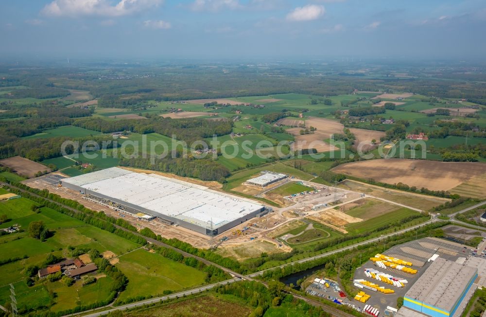 Werne from the bird's eye view: Construction site to build a new building complex on the site of the logistics center Amazon Logistik in Werne in the state North Rhine-Westphalia