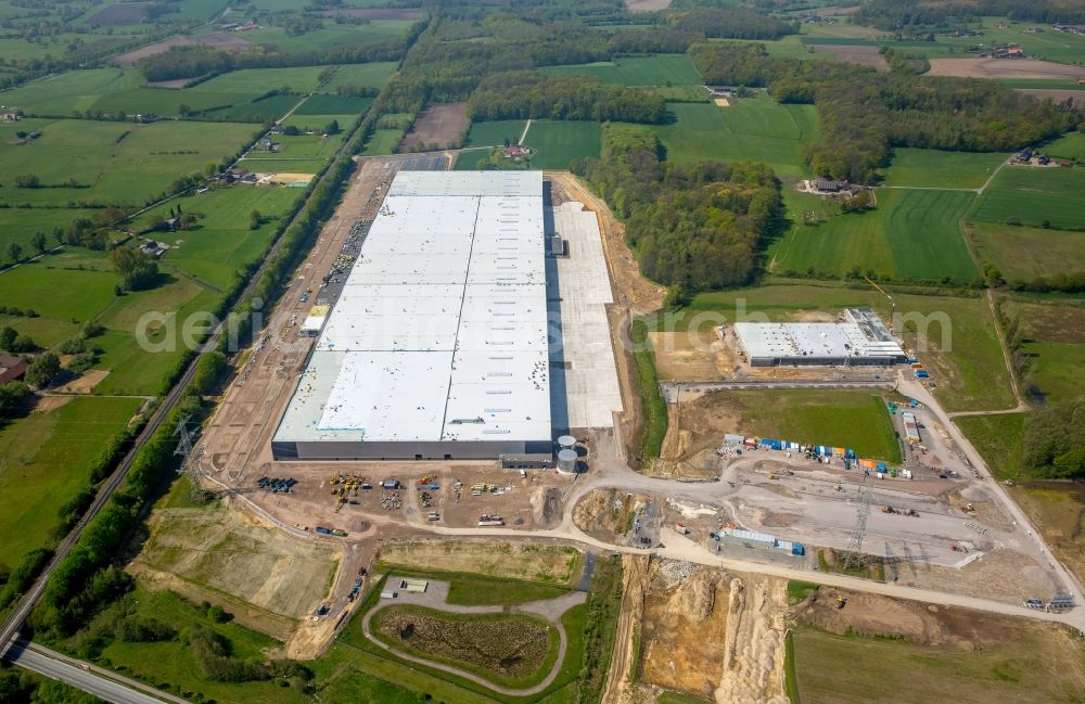 Aerial image Werne - Construction site to build a new building complex on the site of the logistics center Amazon Logistik in Werne in the state North Rhine-Westphalia