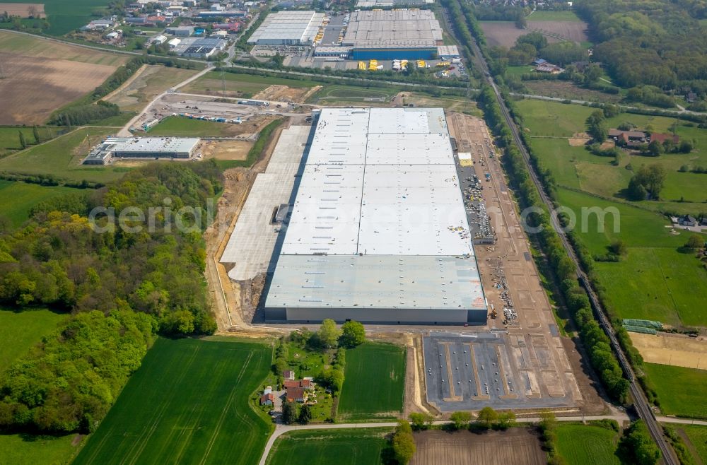 Werne from the bird's eye view: Construction site to build a new building complex on the site of the logistics center Amazon Logistik in Werne in the state North Rhine-Westphalia