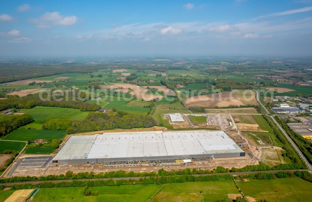 Werne from above - Construction site to build a new building complex on the site of the logistics center Amazon Logistik in Werne in the state North Rhine-Westphalia