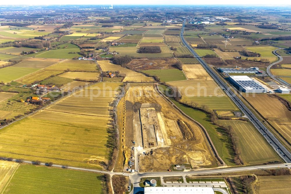 Hamm from the bird's eye view: Construction site to build a new building complex on the site of the logistics center of DPD Deutschland GmbH on Osterboenener Weg in Hamm in the state North Rhine-Westphalia, Germany