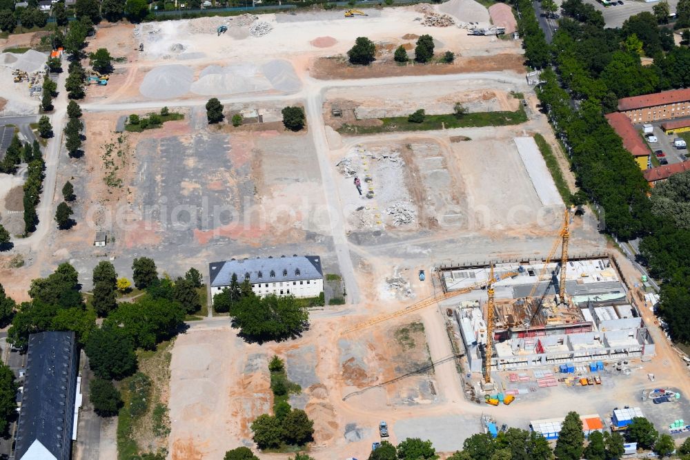 Schweinfurt from the bird's eye view: Construction of a building complex of university Fachhochschule Wuerzburg-Schweinfurt on Franz-Schubert-Strasse in Schweinfurt in the state Bavaria, Germany