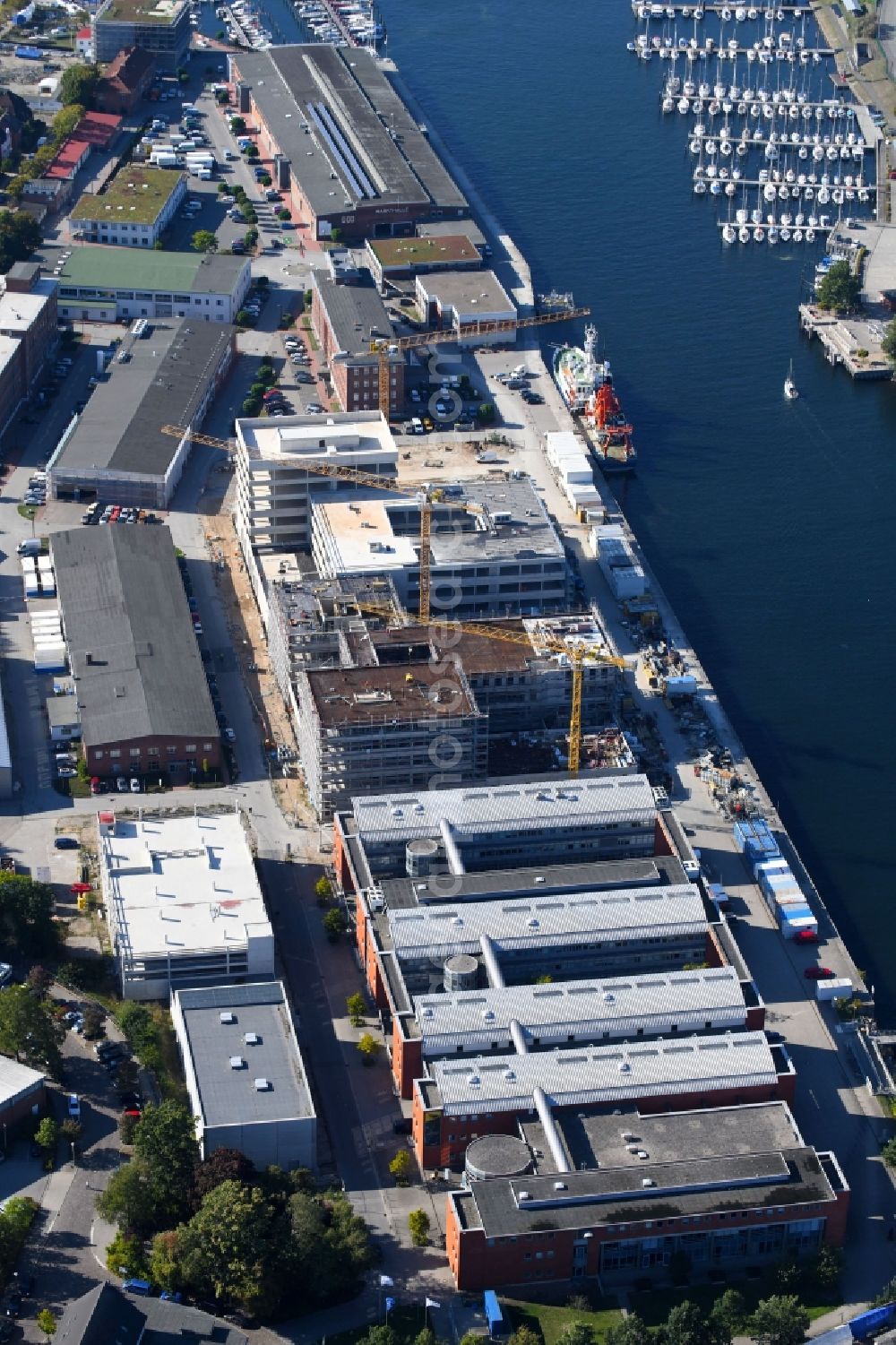 Kiel from the bird's eye view: Construction site for the new building of GEOMAR Helmholtz-Zentrum fuer Ozeanforschung Kiel on Wischhofstrasse in Kiel in the state Schleswig-Holstein, Germany