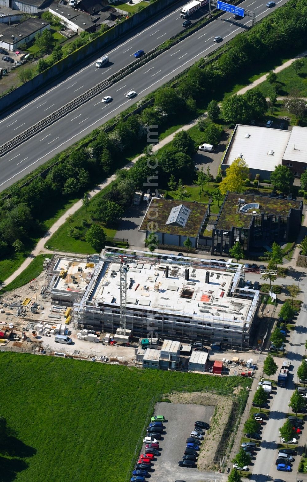 Aerial photograph Gelsenkirchen - Construction site for a health center and medical center of Janssen Grundstuecksgesellschaft mbH on Ludwig-Erhard-Strasse in Gelsenkirchen in the state North Rhine-Westphalia, Germany