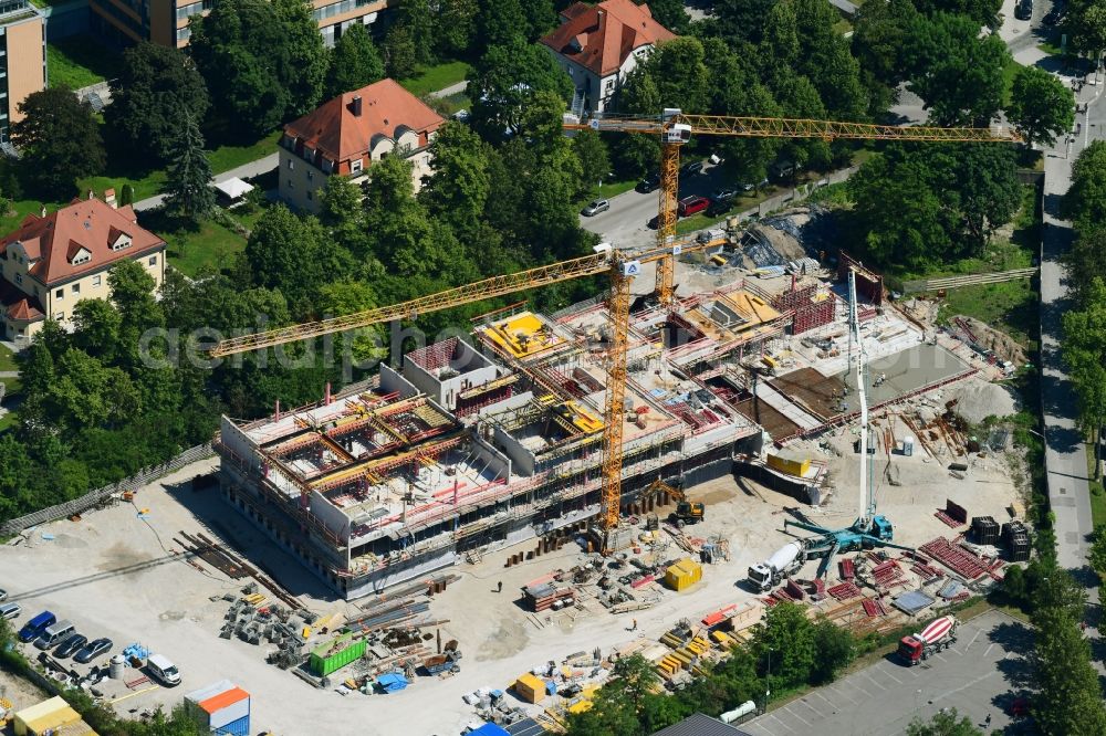 München from the bird's eye view: New construction site of the school building on Emmy-Noether-Strasse in the district Moosach in Munich in the state Bavaria, Germany