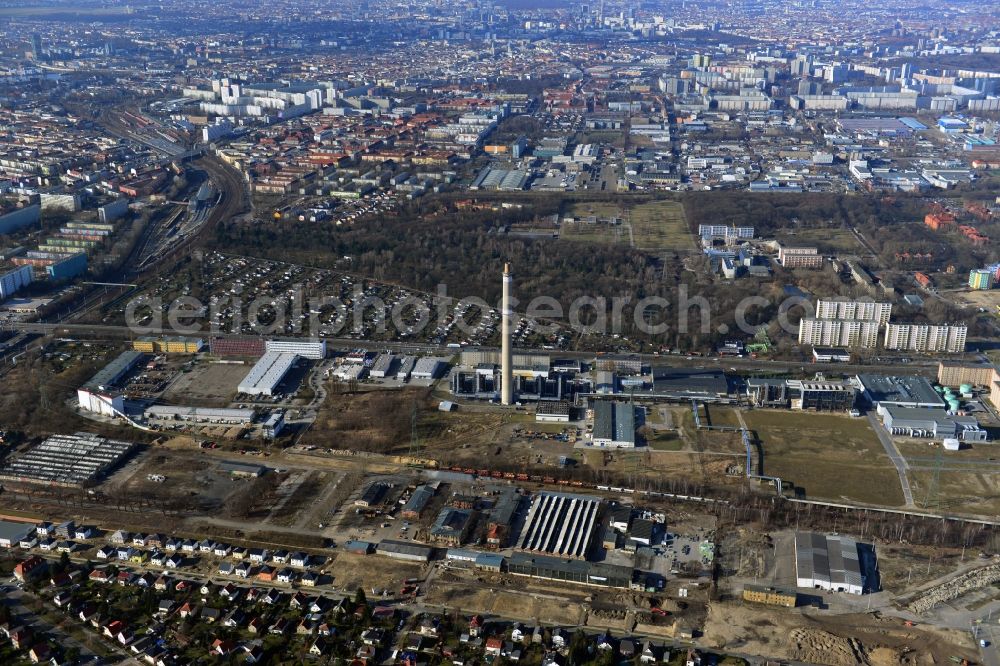 Aerial image Berlin - Construction site of power plants and exhaust towers of thermal power station - Kraft-Waerme-Kopplungsanlage on Rhinstrasse in the district Marzahn in Berlin, Germany