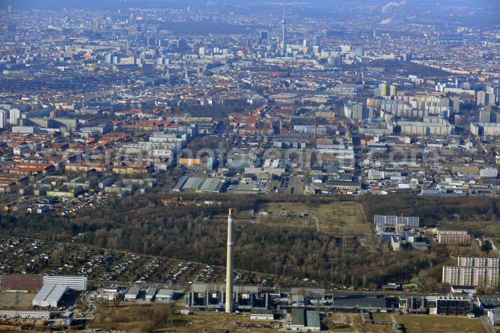 Aerial photograph Berlin - Construction site of power plants and exhaust towers of thermal power station - Kraft-Waerme-Kopplungsanlage on Rhinstrasse in the district Marzahn in Berlin, Germany