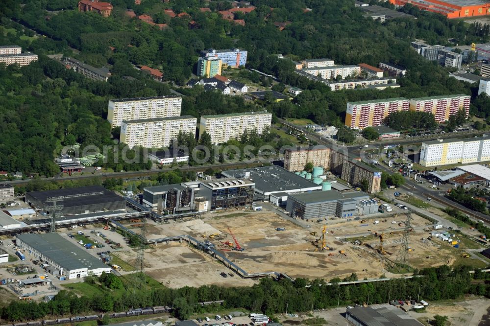 Berlin from above - Construction site of power plants and exhaust towers of thermal power station - Kraft-Waerme-Kopplungsanlage on Rhinstrasse in the district Marzahn in Berlin, Germany