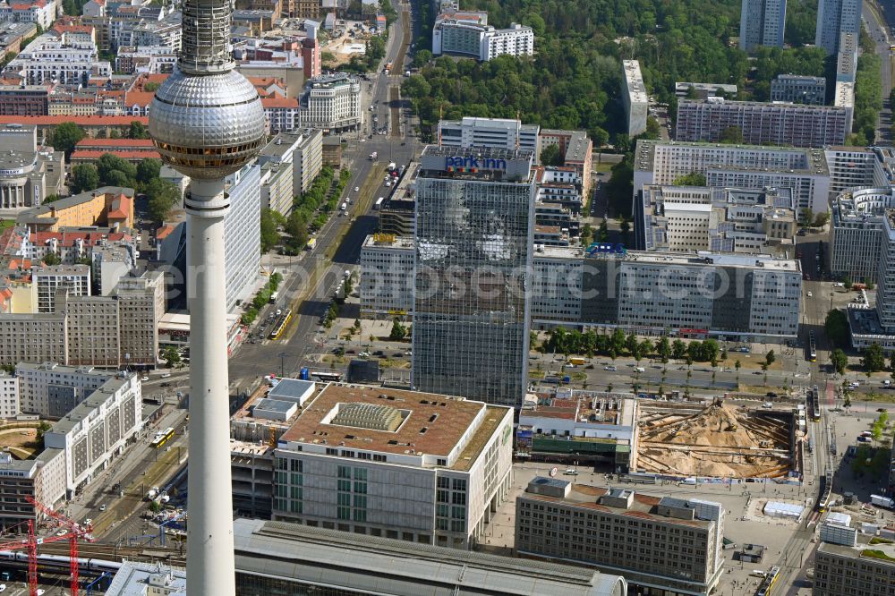 Berlin from the bird's eye view: Construction site for the new construction of the high-rise building complex ALX (also called twin towers) of the twin towers at Alexanderplatz on Alexanderstrasse in the Mitte district in Berlin, Germany