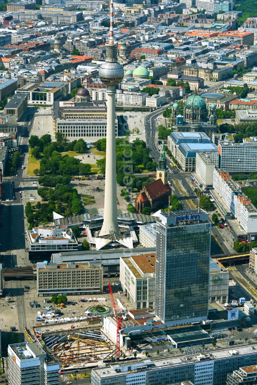 Aerial image Berlin - Construction site for the new construction of the high-rise building complex ALX (also called twin towers) of the twin towers at Alexanderplatz on Alexanderstrasse in the Mitte district in Berlin, Germany