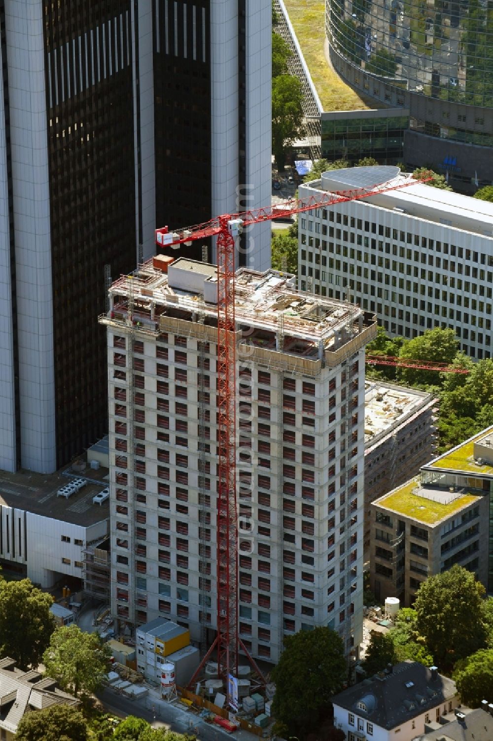 Aerial image Frankfurt am Main - Construction site for new high-rise building complex Blue Horizon on Georg-Voigt-Strasse in Frankfurt in the state Hesse, Germany