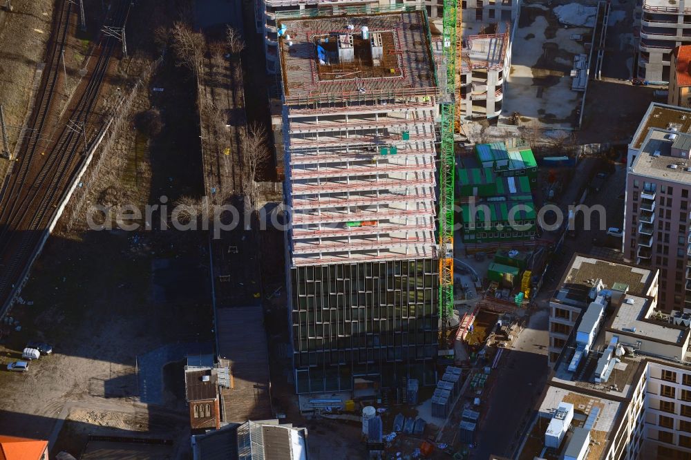 Aerial photograph Berlin - Construction site for new high-rise building complex Hochhaus on Postbahnhof in the district Friedrichshain in Berlin, Germany