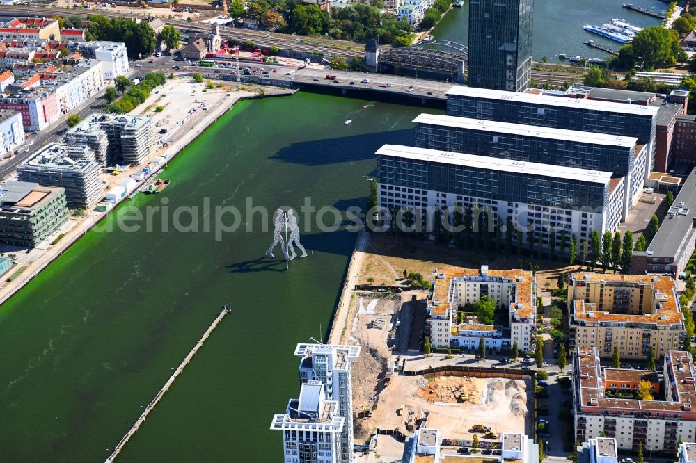 Aerial photograph Berlin - Construction site for new high-rise building complex on river site of Spree along the Fanny-Zobel-Strasse in the district Treptow in Berlin, Germany