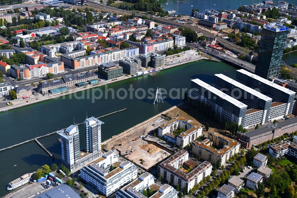 Aerial photograph Berlin - Construction site for new high-rise building complex on river site of Spree along the Fanny-Zobel-Strasse in the district Treptow in Berlin, Germany