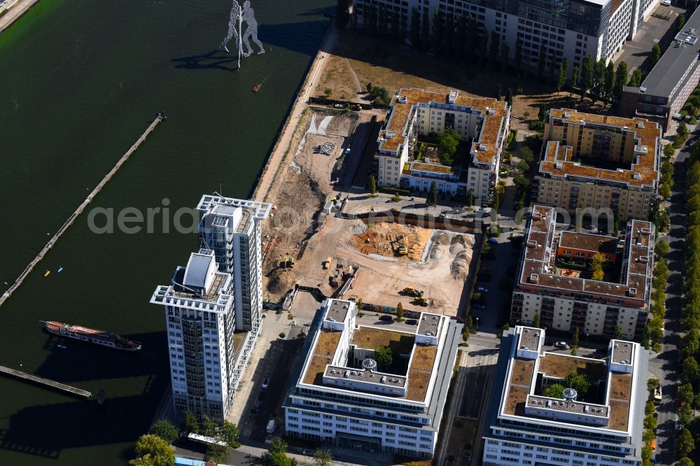 Aerial photograph Berlin - Construction site for new high-rise building complex on river site of Spree along the Fanny-Zobel-Strasse in the district Treptow in Berlin, Germany