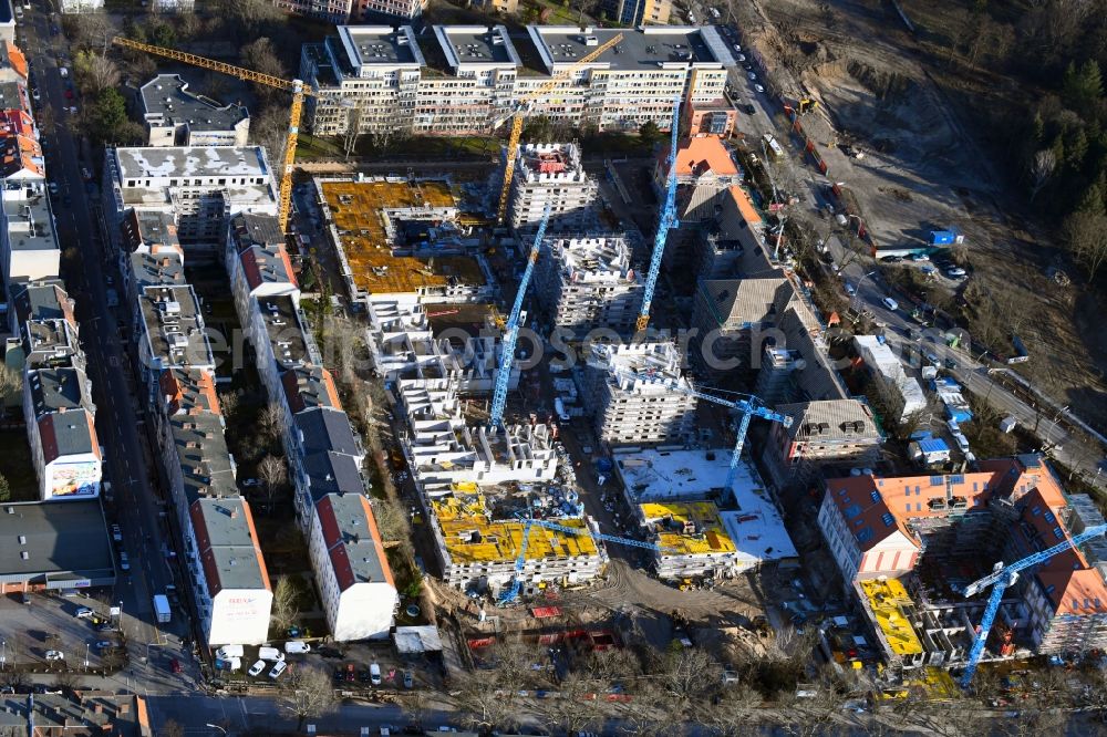 Berlin from above - Construction site for new high-rise building complex am Wohnpark St. Marien in the district Neukoelln in Berlin, Germany