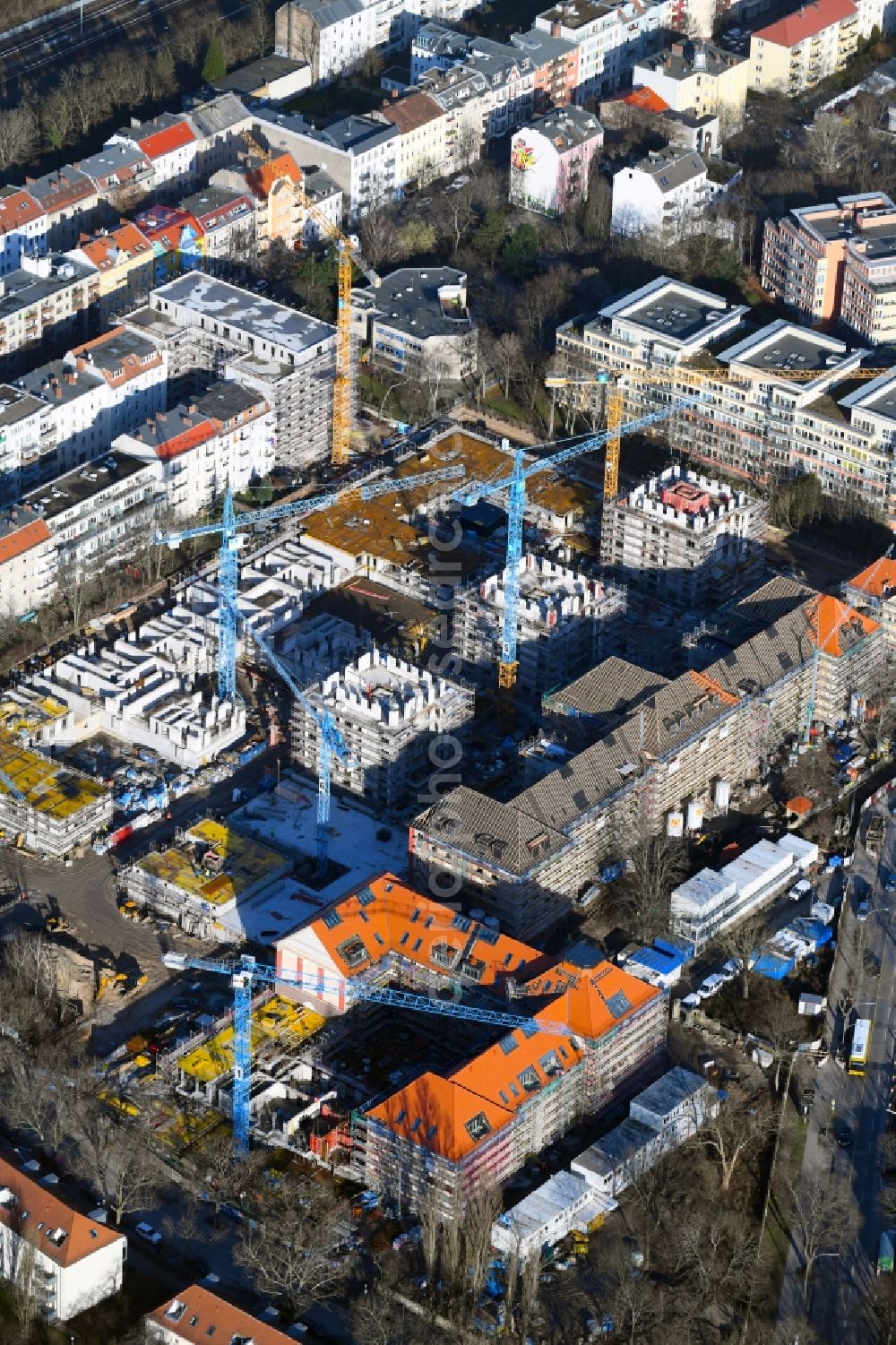 Berlin from above - Construction site for new high-rise building complex am Wohnpark St. Marien in the district Neukoelln in Berlin, Germany