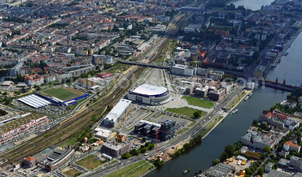 Aerial photograph Berlin - Construction site to build a new hotel and office campus on the Anschutz area in the district of Friedrichshain in Berlin. Porr Solutions Germany GmbH is the owner and developer of the property