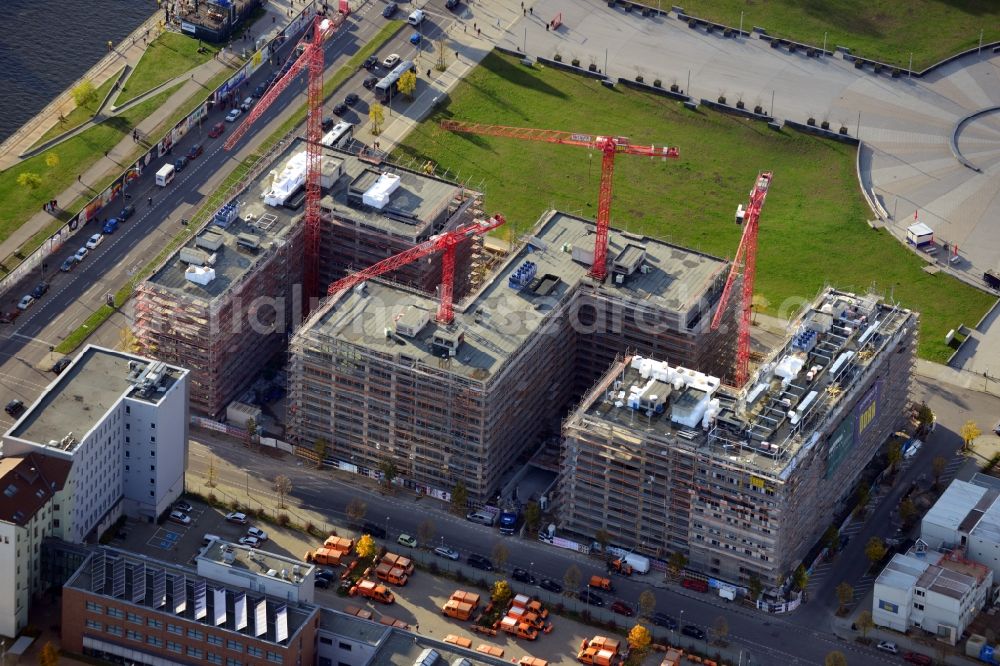 Berlin from above - Construction site to build a new hotel and office campus on the Anschutz area in the district of Friedrichshain in Berlin. Porr Solutions Germany GmbH is the owner and developer of the property