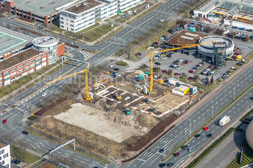 Aerial photograph Oberhausen - New construction site the hotel complex Hotels Holiday Inn Express in Oberhausen between Centroallee and Osterfelder Strasse in Oberhausen in the state North Rhine-Westphalia, Germany