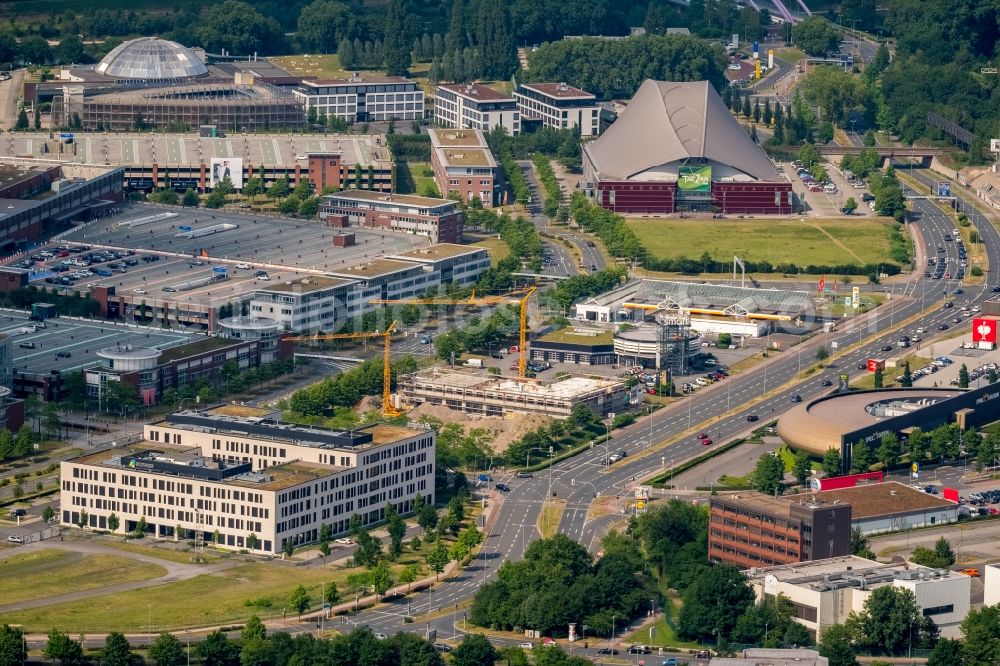 Aerial photograph Oberhausen - New construction site the hotel complex Hotels Holiday Inn Express in Oberhausen between Centroallee and Osterfelder Strasse in Oberhausen in the state North Rhine-Westphalia, Germany