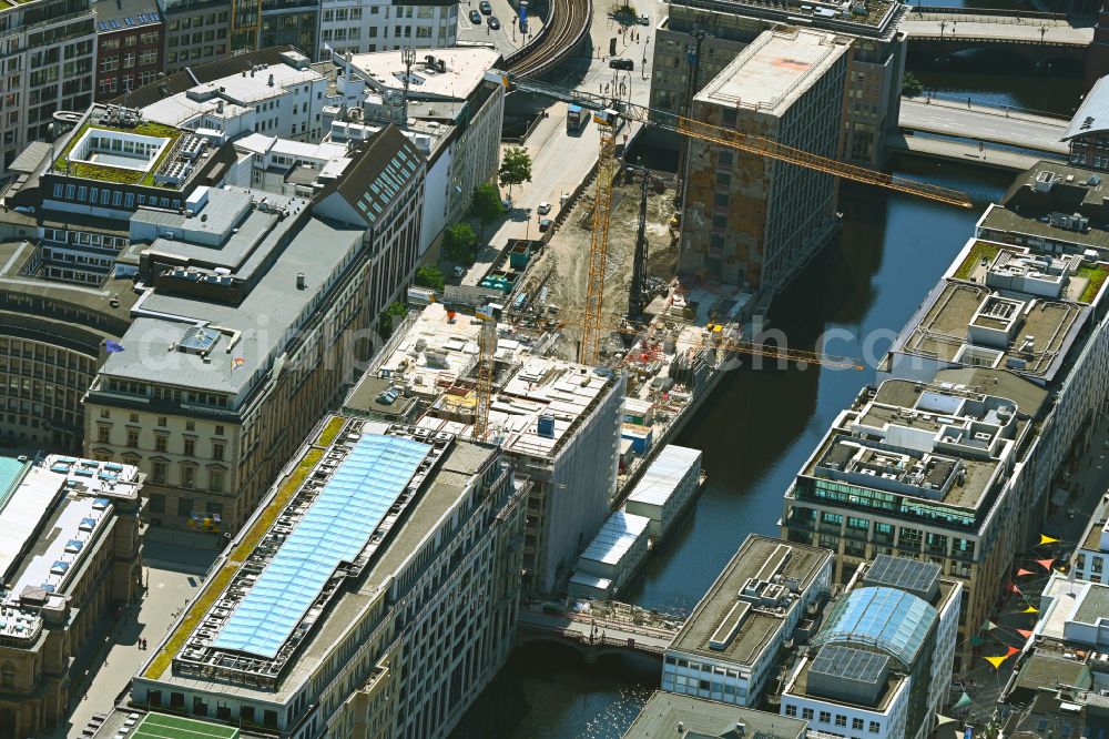 Aerial image Hamburg - New construction site of the hotel complex between the Alsterfleet canal and the Alter Wall street in the Altstadt district of Hamburg, Germany