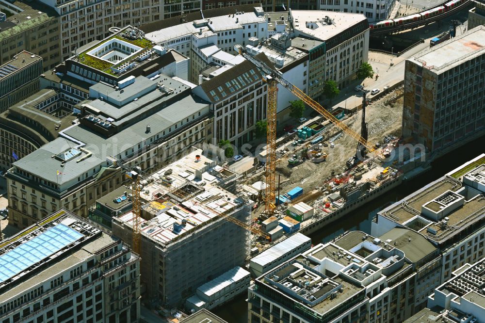 Aerial image Hamburg - New construction site of the hotel complex between the Alsterfleet canal and the Alter Wall street in the Altstadt district of Hamburg, Germany