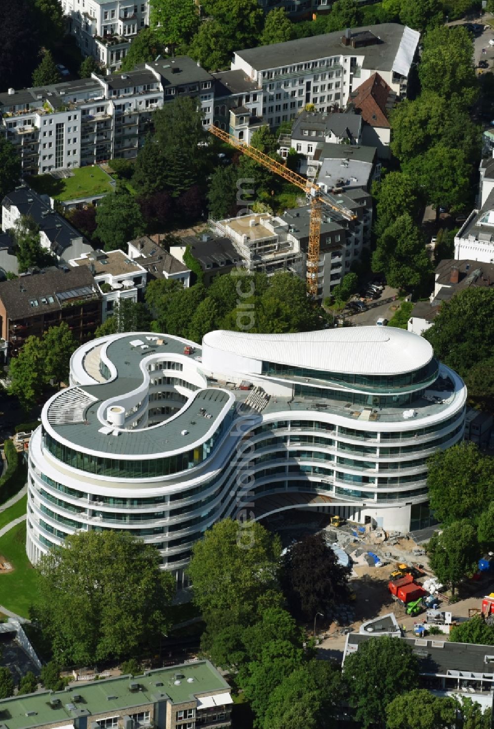 Hamburg from the bird's eye view: New construction site the hotel complex Luxushotel The Fontenay an der Aussenalster im Stadtteil Rotherbaum in Hamburg