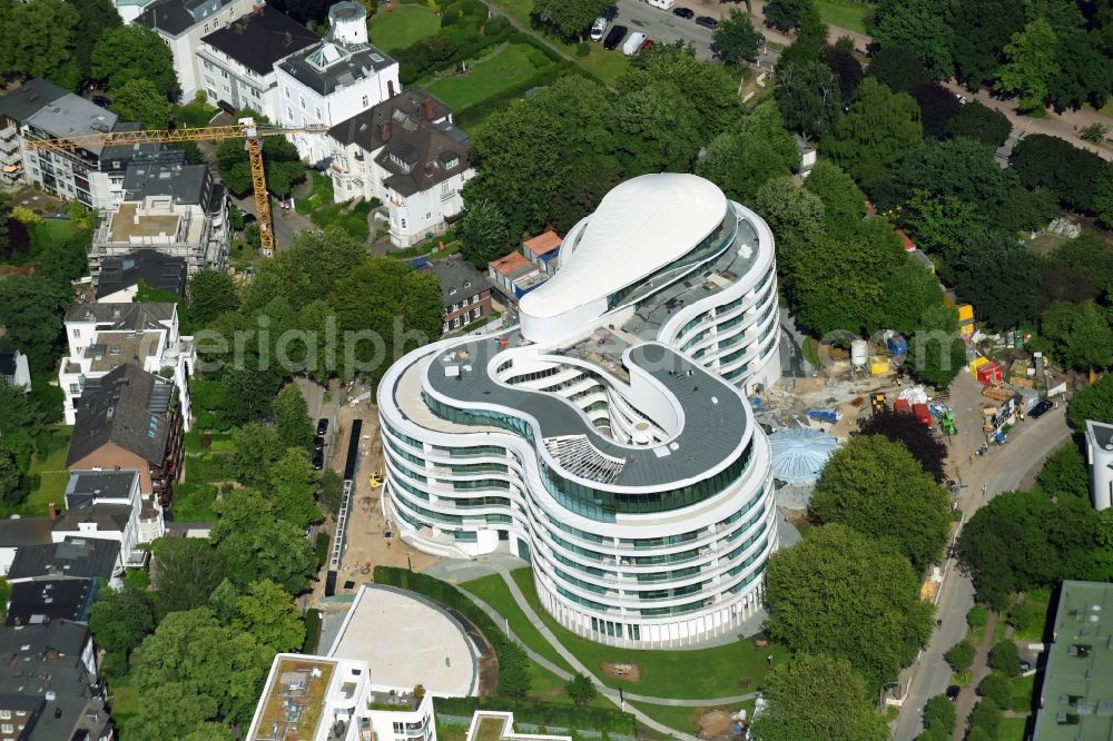 Hamburg from the bird's eye view: New construction site the hotel complex Luxushotel The Fontenay an der Aussenalster im Stadtteil Rotherbaum in Hamburg