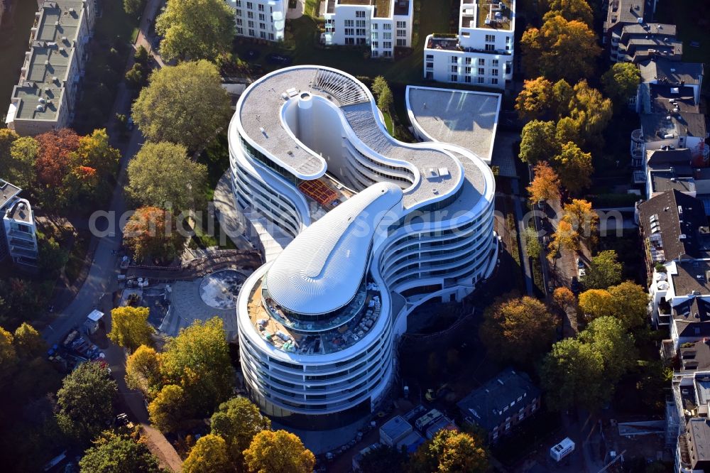 Hamburg from above - New construction site the hotel complex Luxushotel The Fontenay an der Aussenalster im Stadtteil Rotherbaum in Hamburg