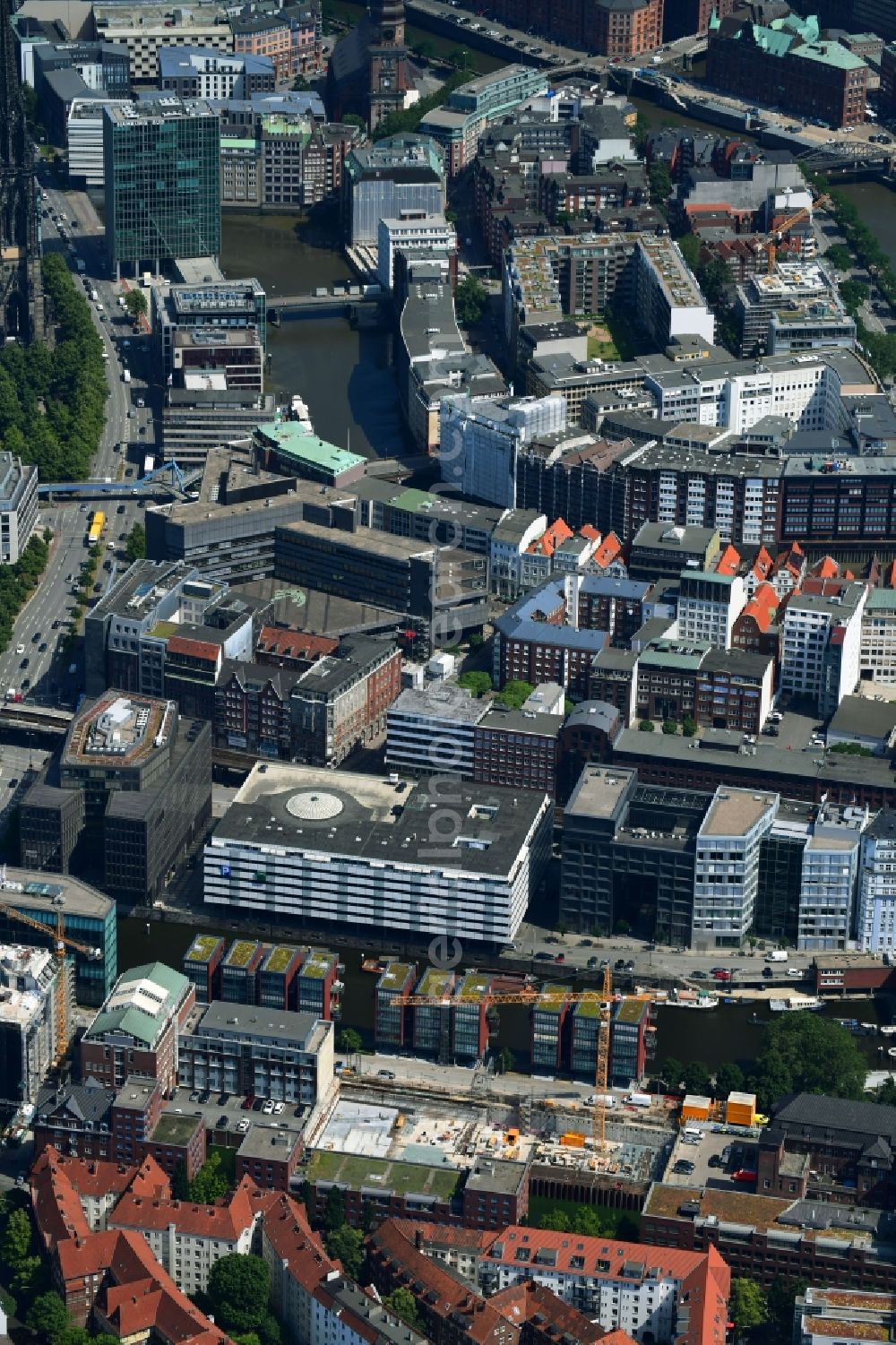 Aerial photograph Hamburg - New construction site the hotel complex Motel One on Admiralitaetstrasse in the district Neustadt in Hamburg, Germany