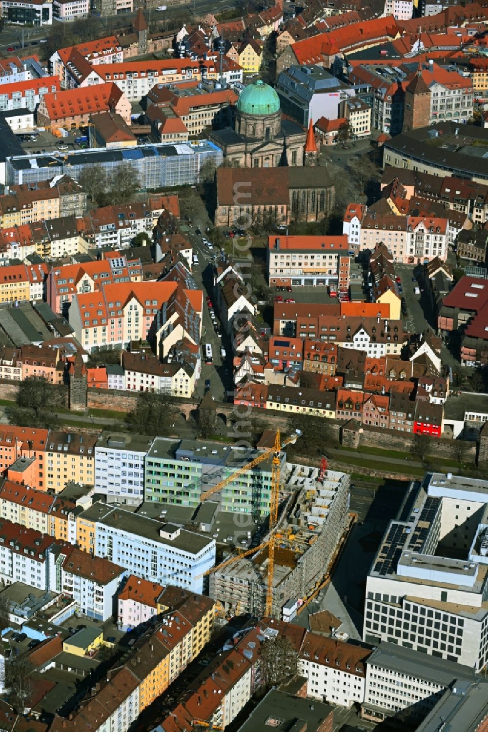 Nürnberg from the bird's eye view: New construction site the hotel complex Am Frauentor in the district Tafelhof in Nuremberg in the state Bavaria, Germany