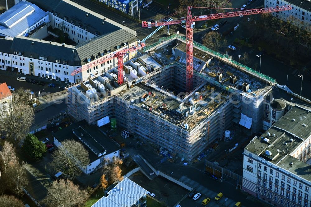 Potsdam from the bird's eye view: New construction site the hotel complex Am Kanal - Franzoesischer Strasse in Potsdam in the state Brandenburg, Germany