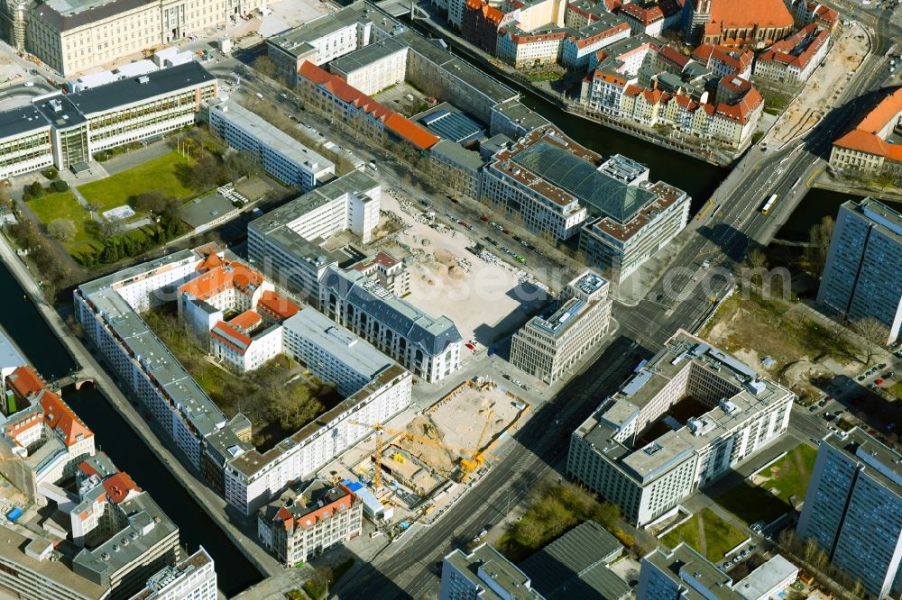 Aerial photograph Berlin - Construction site for the new building House of One on place Petriplatz - Scharrenstrasse - Gertraudenstrasse in the district Mitte in Berlin, Germany