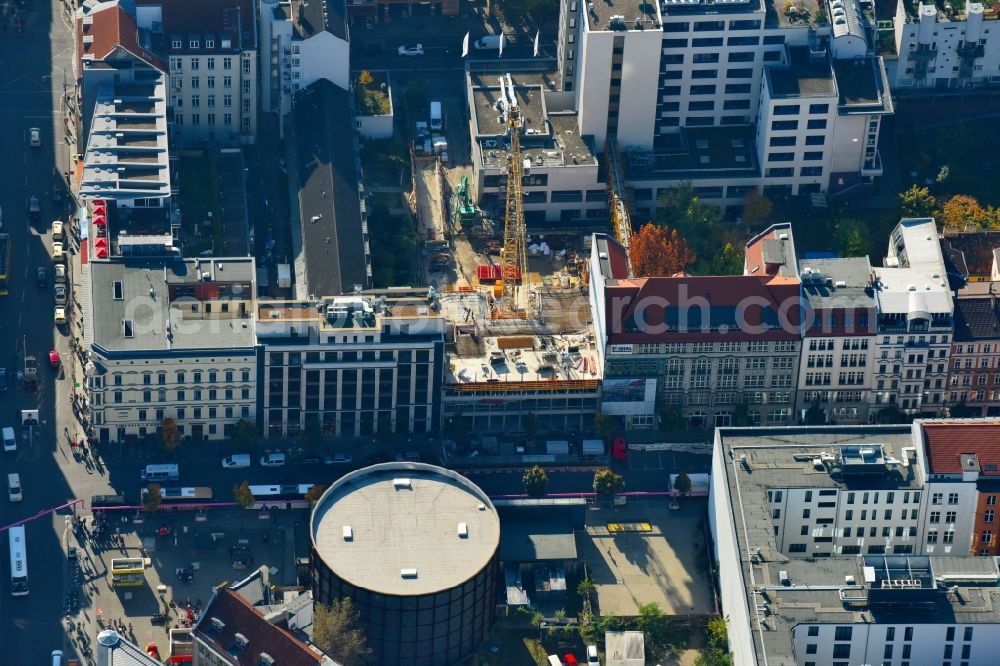 Berlin from the bird's eye view: Construction site for the new building of IDEAL Versicherung AG Aktiengesellschaft on Zimmerstrasse in the district Mitte in Berlin, Germany