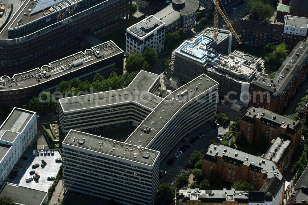 Hamburg from the bird's eye view: Construction site of a new downtown residential estate City Living on Alter Steinweg in the Neustadt part of Hamburg