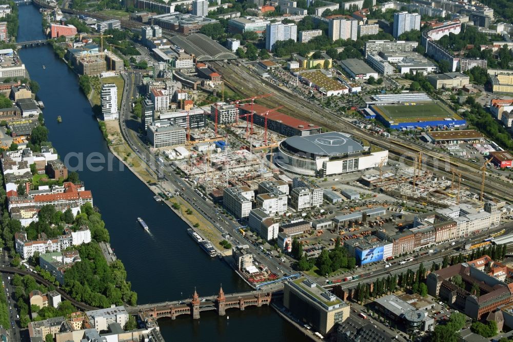 Berlin from above - Construction site for the new building eines Kino- Freizeit- and Hotelkomplexes on Anschutz- Areal along of Muehlenstrasse in the district Bezirk Friedrichshain-Kreuzberg in Berlin, Germany