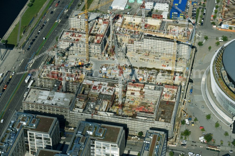 Berlin from above - Construction site for the new building eines Kino- Freizeit- and Hotelkomplexes on Anschutz- Areal along of Muehlenstrasse in the district Bezirk Friedrichshain-Kreuzberg in Berlin, Germany