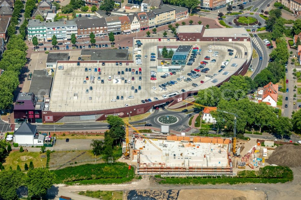 Kamp-Lintfort from the bird's eye view: Construction site for the new construction of the cinema Kino im Central Park on the ring road in Kamp-Lintfort in the state of North Rhine-Westphalia, Germany