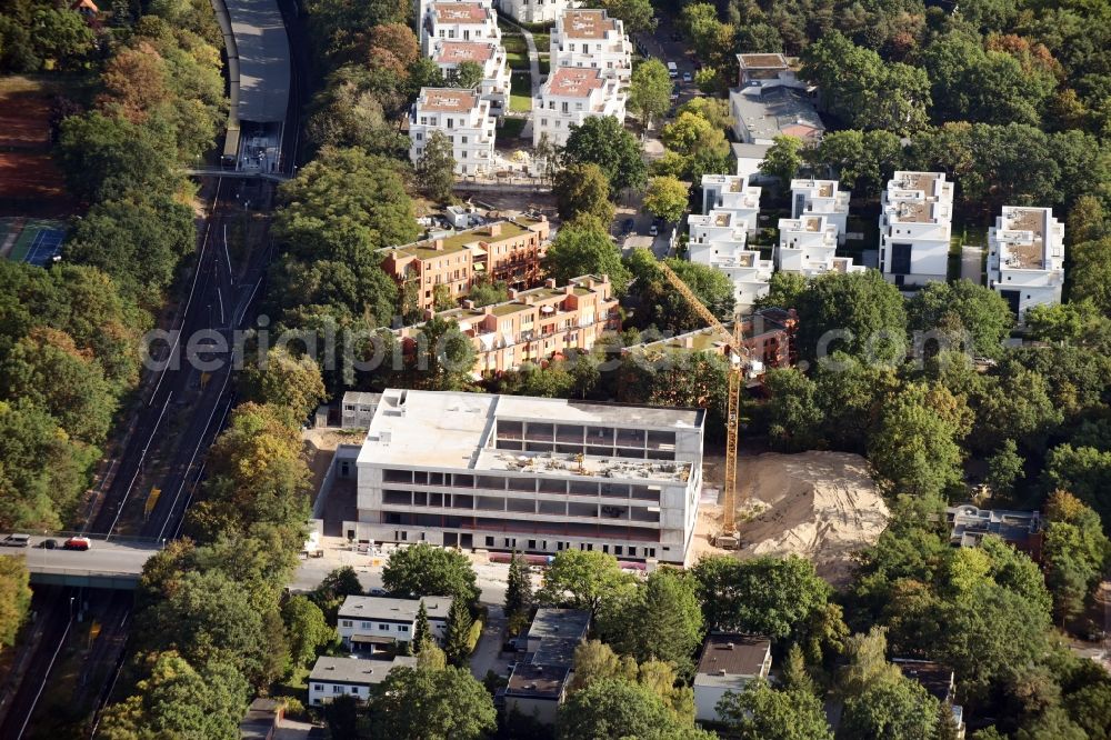 Berlin from above - Construction site for the new building der Koenig Fahd Akademie nach Entwuerfen der Architekten der AUKETT + HEESE GmbH durch das Bauunternehmen Ed. Zueblin AG in Berlin